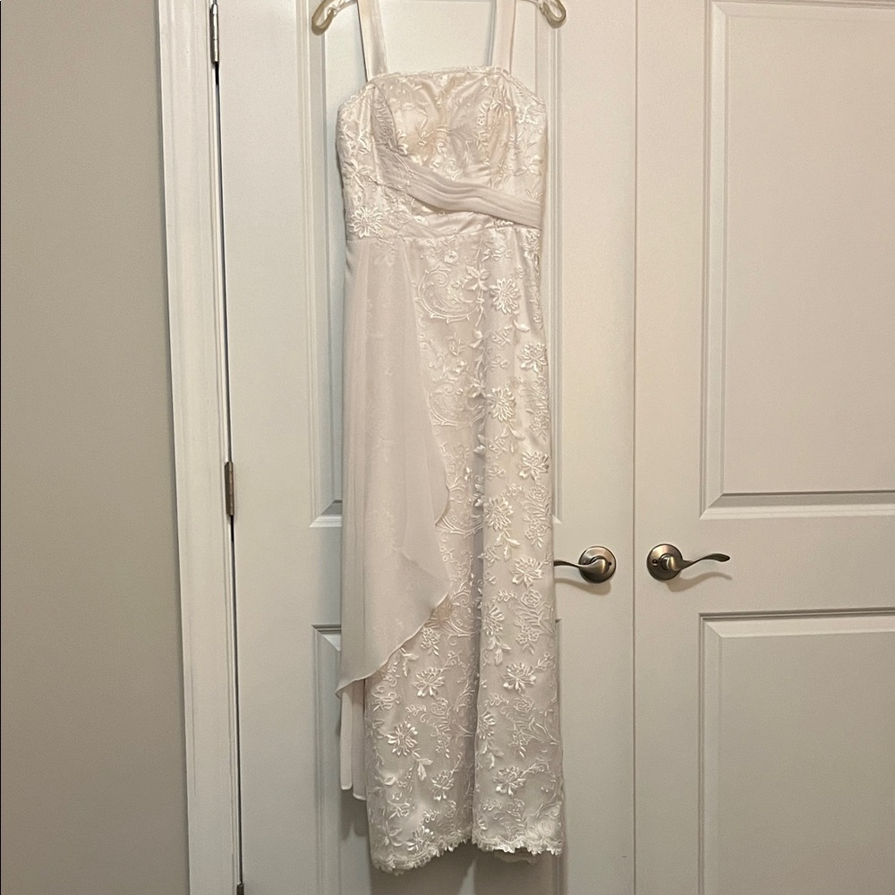 Elegant White Lace Wedding Dress